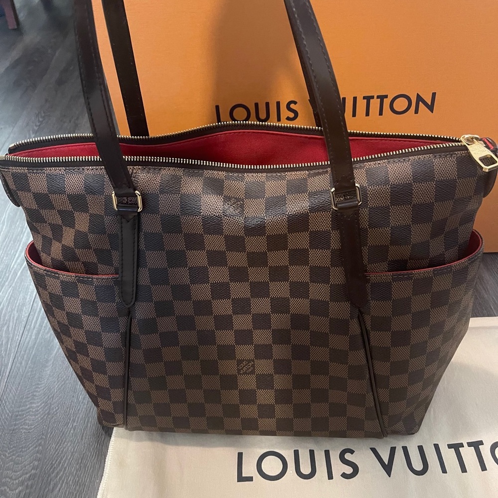 DISCONTINUED Totally MM Damier